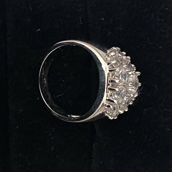 Vivah Fashion Ring - Picture 6 of 7